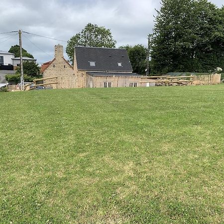 Charmante Maison De Campagne En Pierres Et Bois Sartilly-Baie-Bocage Exterior foto