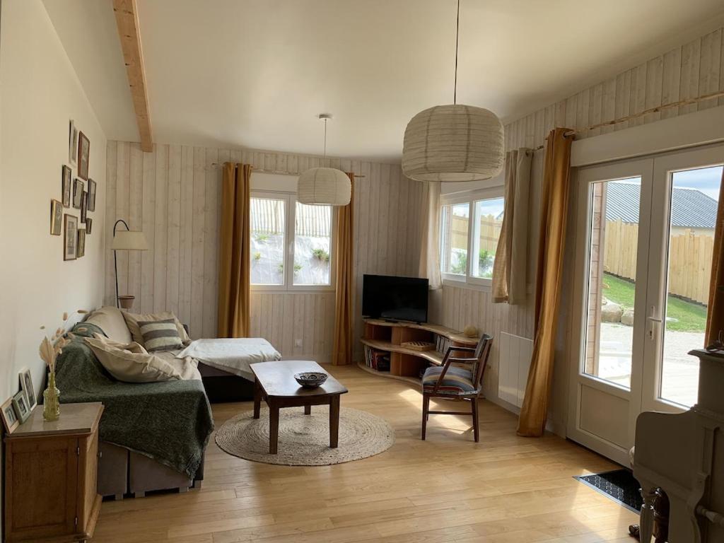 Charmante Maison De Campagne En Pierres Et Bois Sartilly-Baie-Bocage Exterior foto